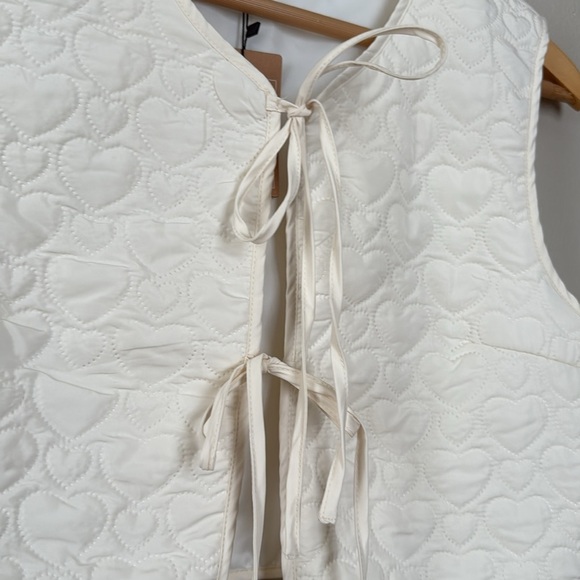 NWT Heart Quilted Embroidered tie vest medium - Picture 3 of 8